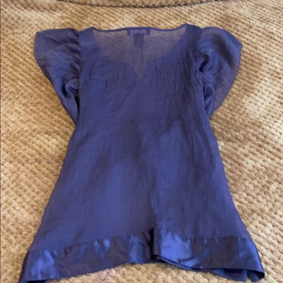 Flutter Sleeve blouse - Picture 2 of 3